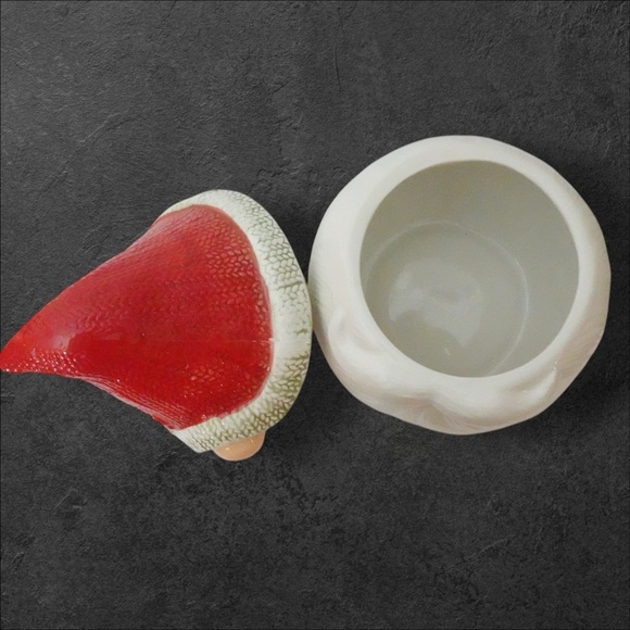 AJ SouthernCharm’s Holiday Gnome Cookie Jar - Picture 4 of 4
